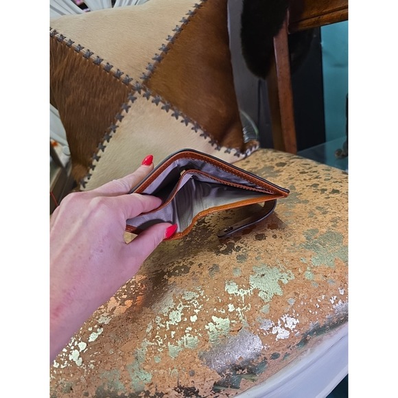 Bostanten Small Brown Leather Bifold Wallet Snap Closure Zip Pocket - Picture 9 of 10